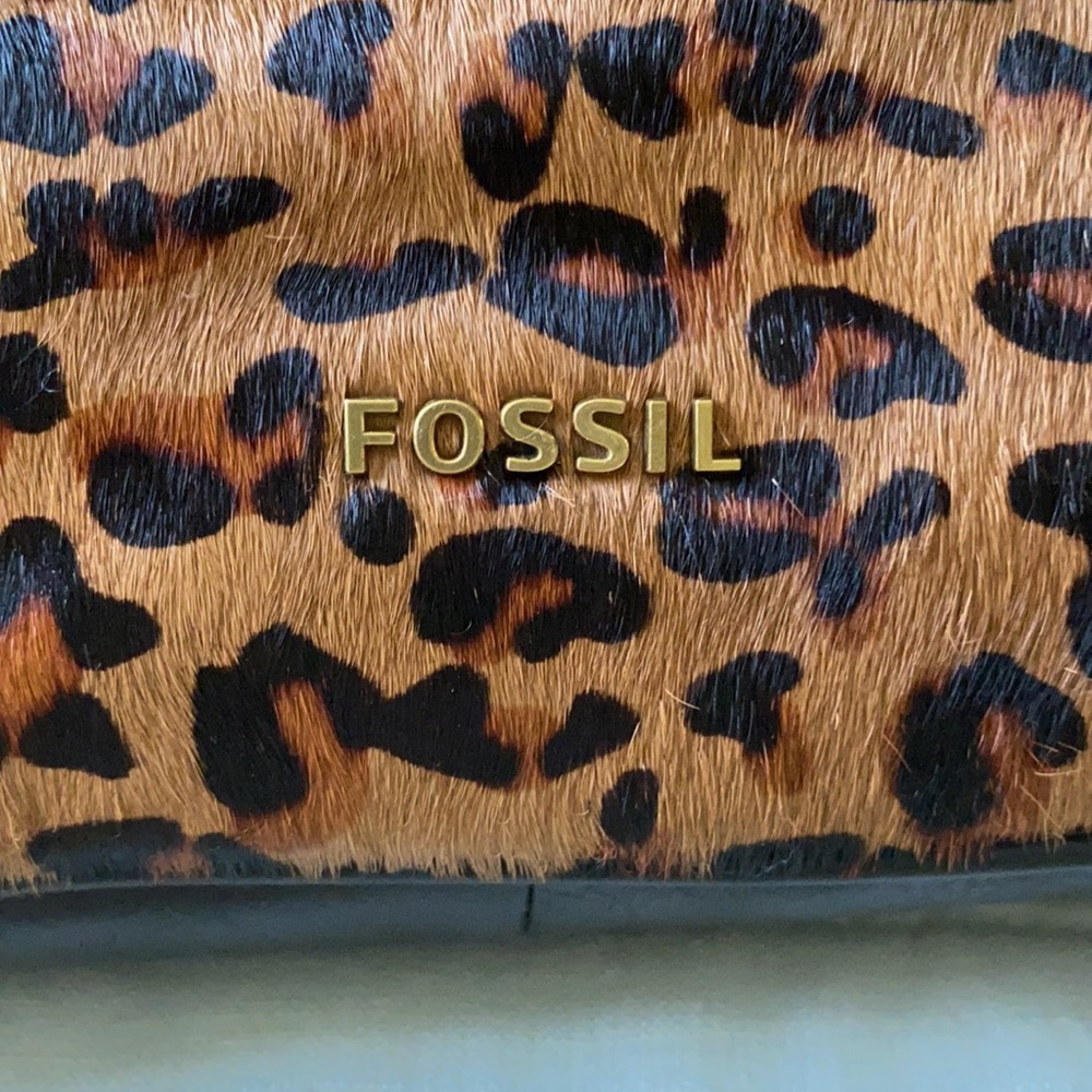 Fossil Leopard Purse - Picture 3 of 7